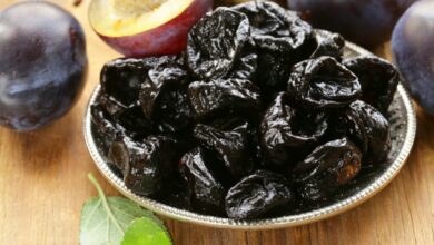 Photo of Eating five prunes a day cuts heart disease risk, study finds